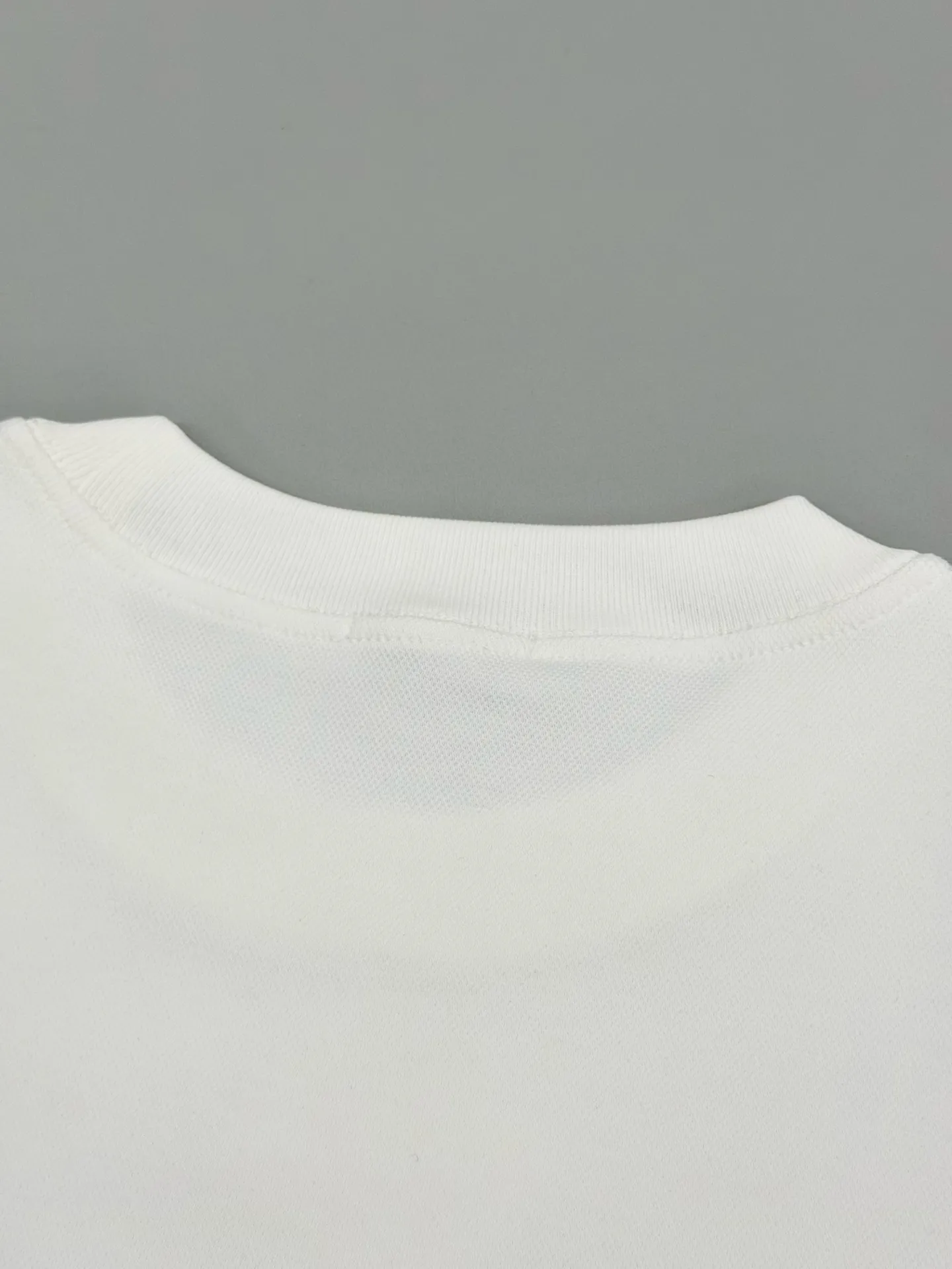 [ Quality］arc’teryx New Arrival T ， logo ， ， Same Style。 𝐂𝐎𝐋𝐎𝐔𝐑：White Black 𝐒𝐈𝐙𝐄：S-XL ： S： 55- 55- 69- 69 M： 57- 57- 71- 71 L： 59- 59- 73- 73 XL： 61- 61- 75- 75 S